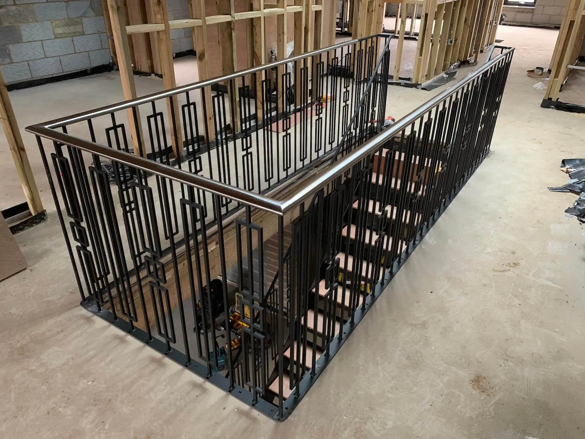 Gates, Railings & Staircases - photo 1