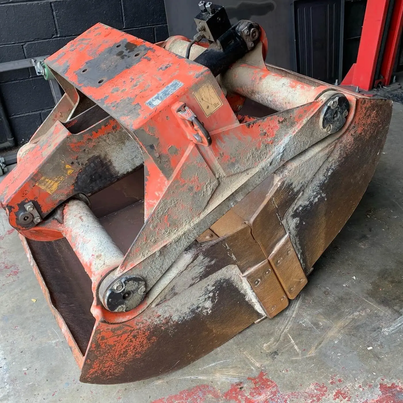 Plant, HGV Repair & On-Site Works - photo 4
